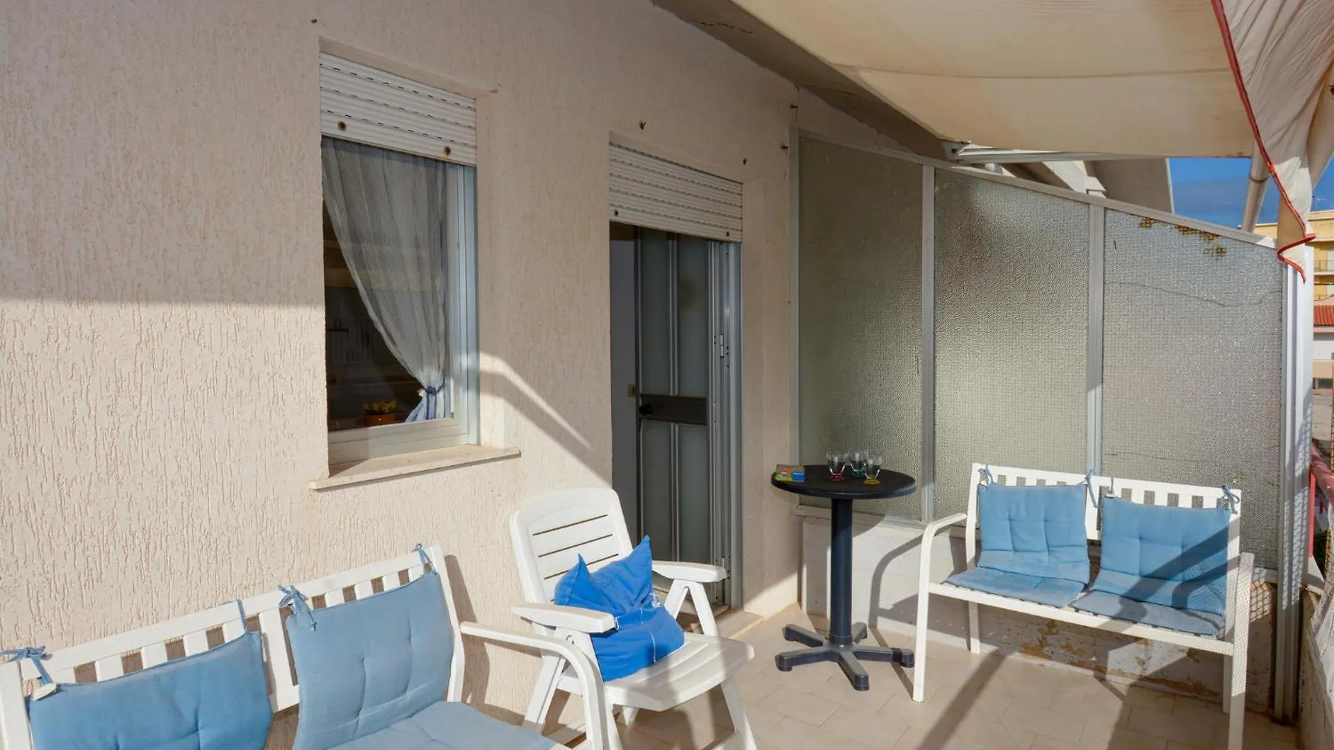 Lovely Apartment In Kaukana With House Sea View Villaggio Azzurro Ιταλία